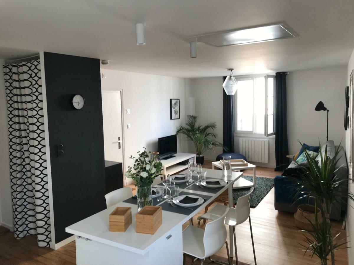 Appartement Au Coeur Du Quartier Historique Vannes Exterior photo